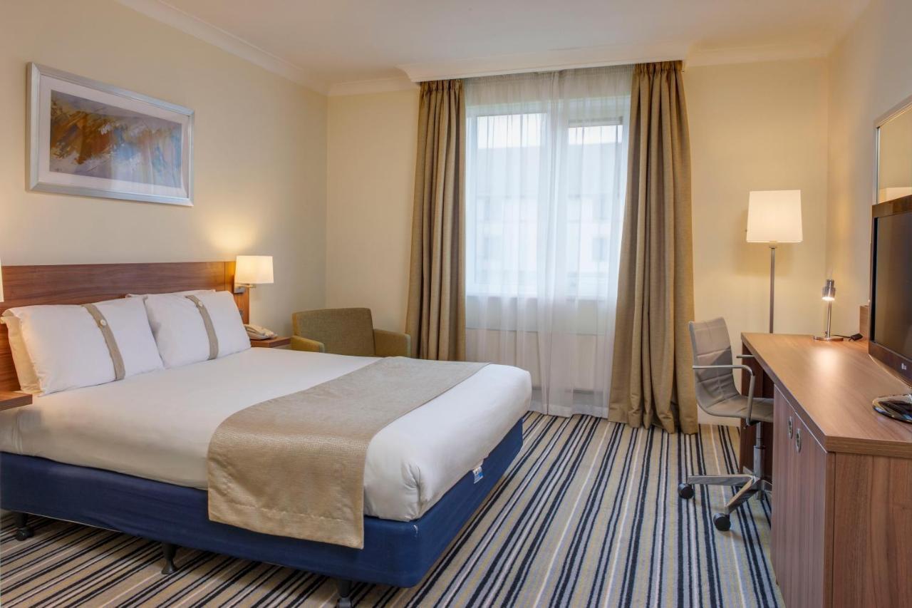 Holiday Inn Colchester By Ihg Εξωτερικό φωτογραφία