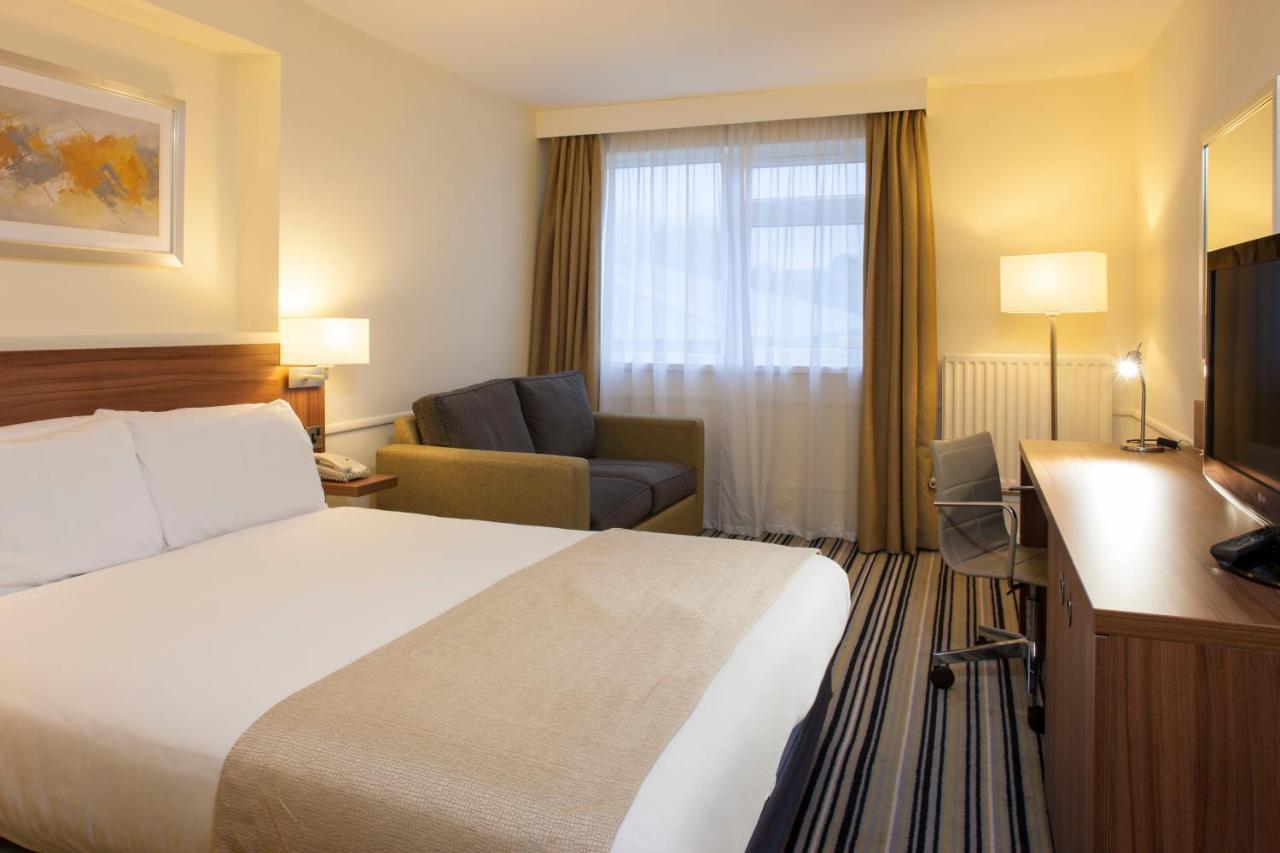 Holiday Inn Colchester By Ihg Εξωτερικό φωτογραφία