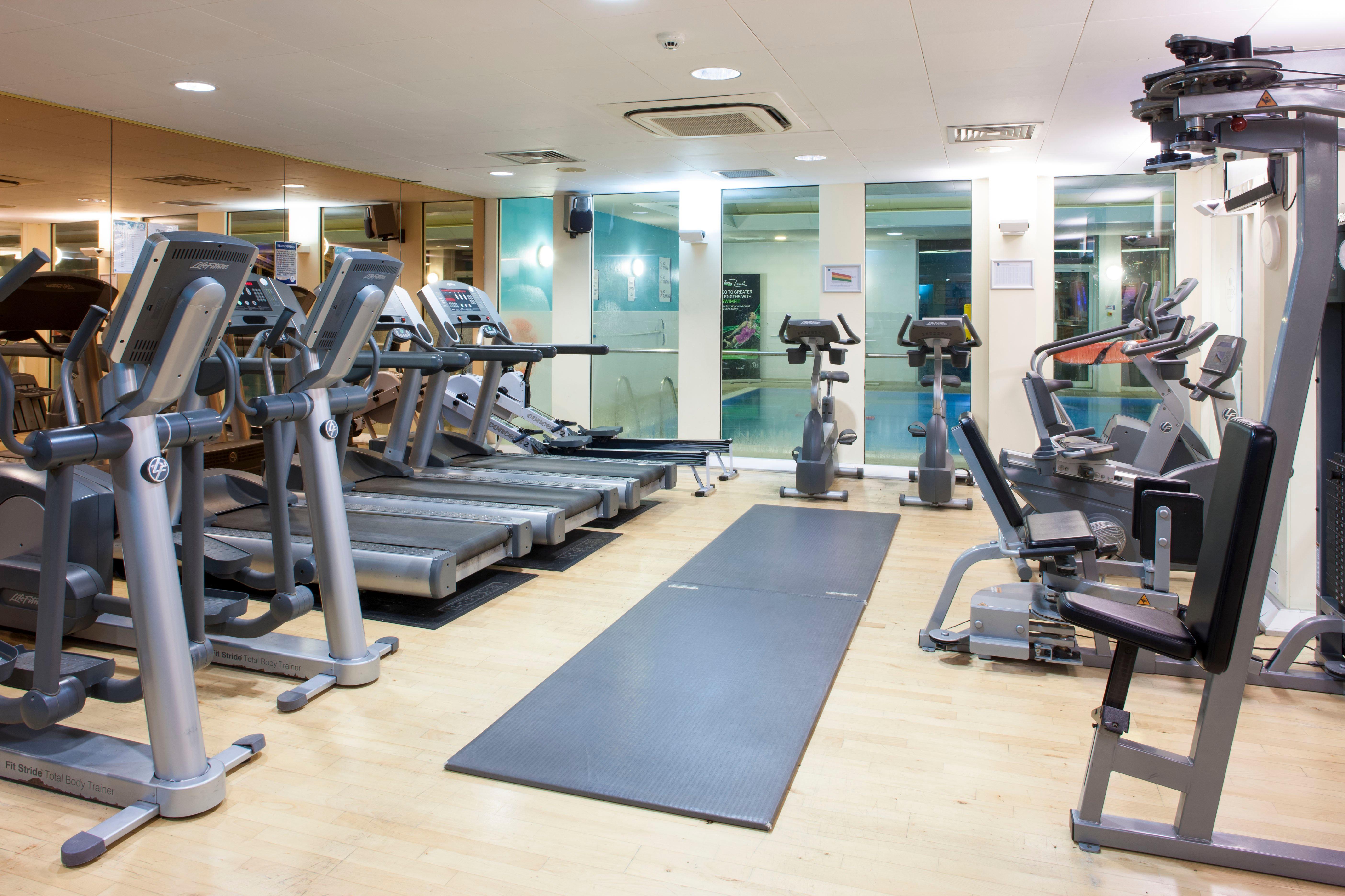 Holiday Inn Colchester By Ihg Εξωτερικό φωτογραφία