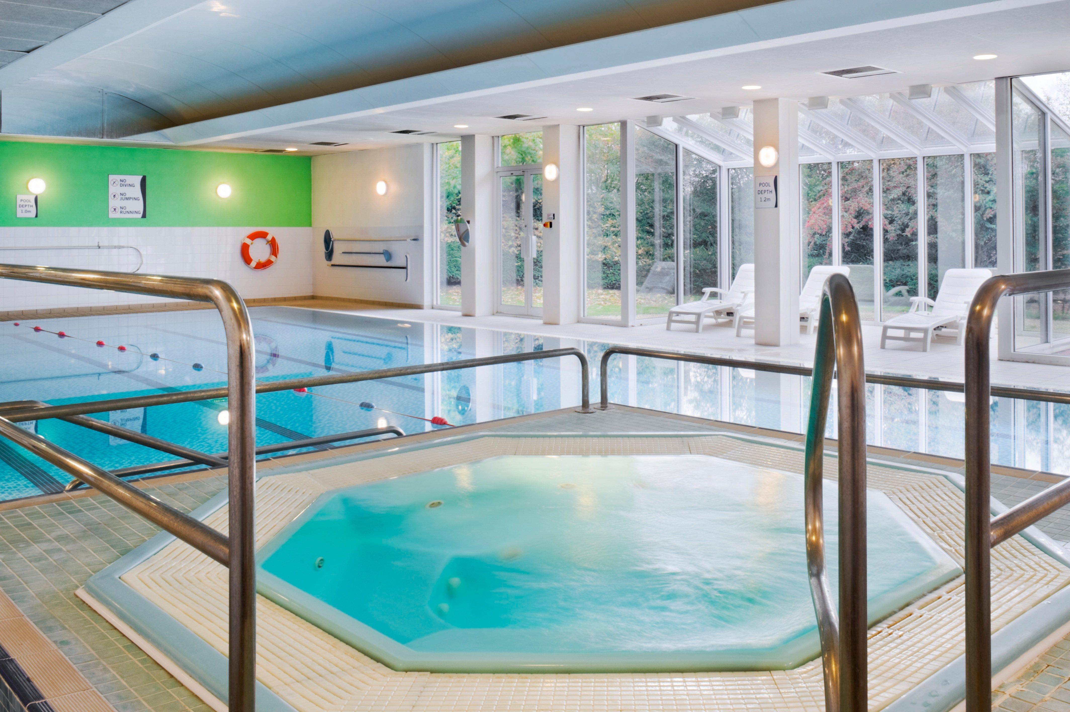 Holiday Inn Colchester By Ihg Εξωτερικό φωτογραφία