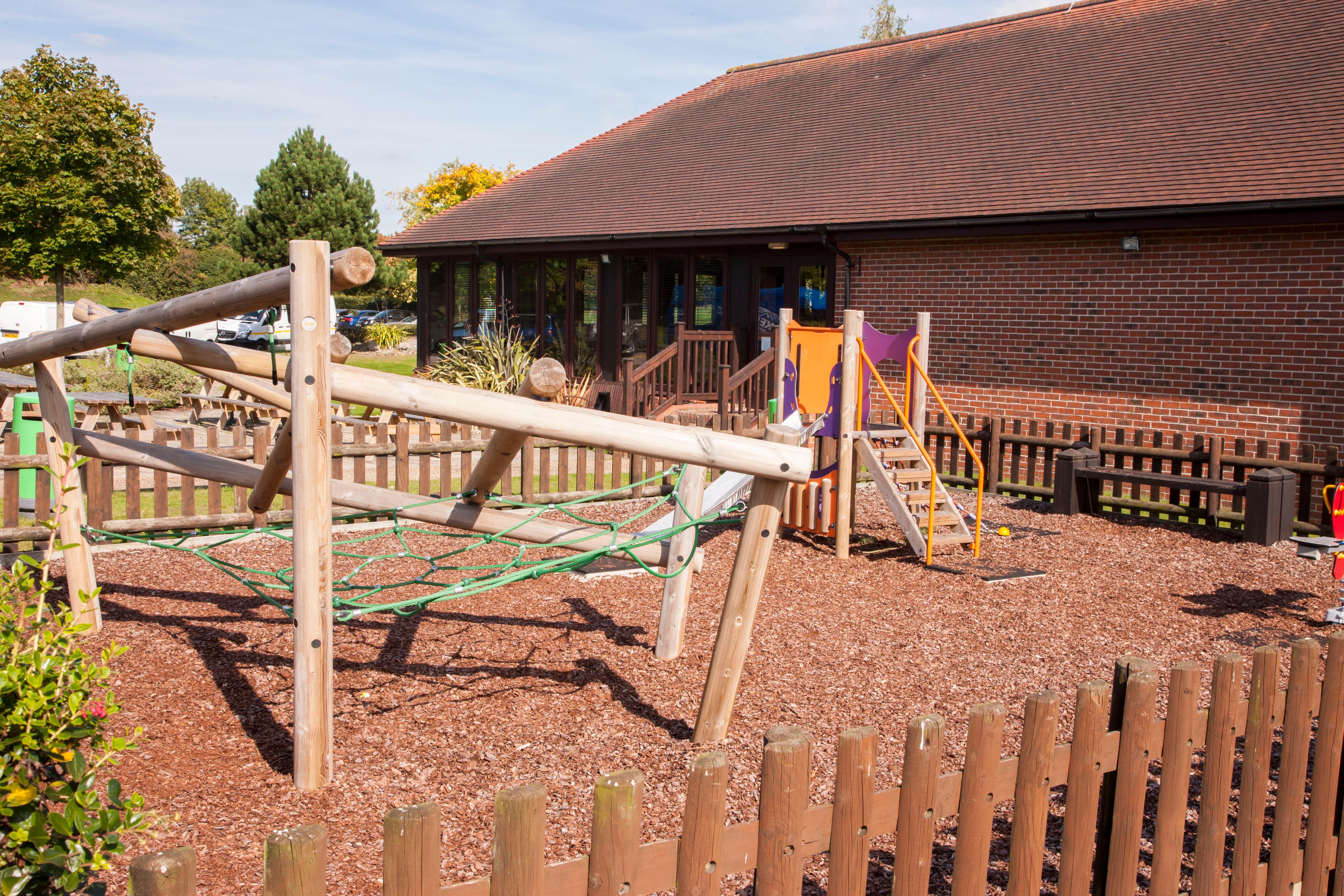 Holiday Inn Colchester By Ihg Εξωτερικό φωτογραφία