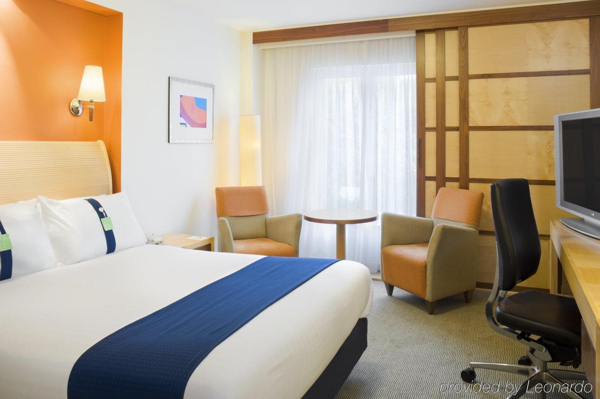 Holiday Inn Colchester By Ihg Εξωτερικό φωτογραφία